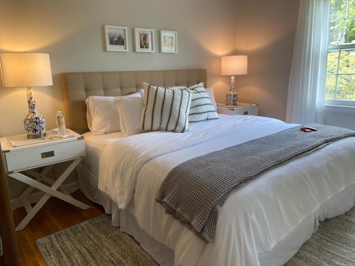 Rose Hill Inn Versailles Ngoại thất bức ảnh
