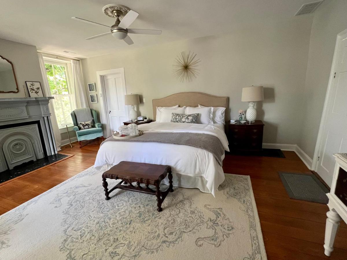Rose Hill Inn Versailles Ngoại thất bức ảnh