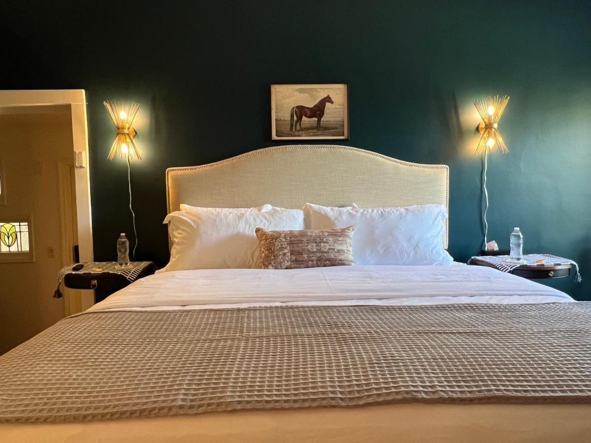 Rose Hill Inn Versailles Ngoại thất bức ảnh