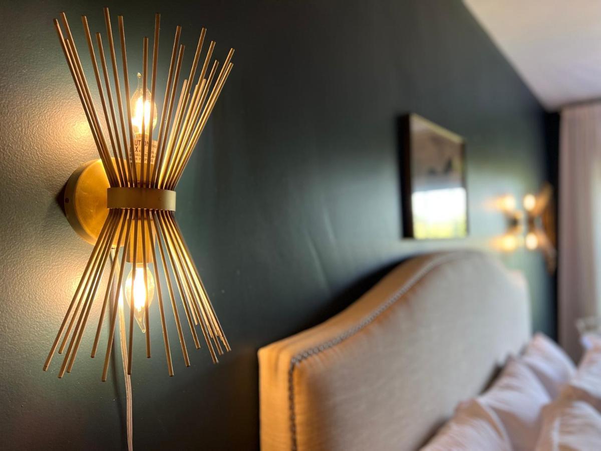 Rose Hill Inn Versailles Ngoại thất bức ảnh